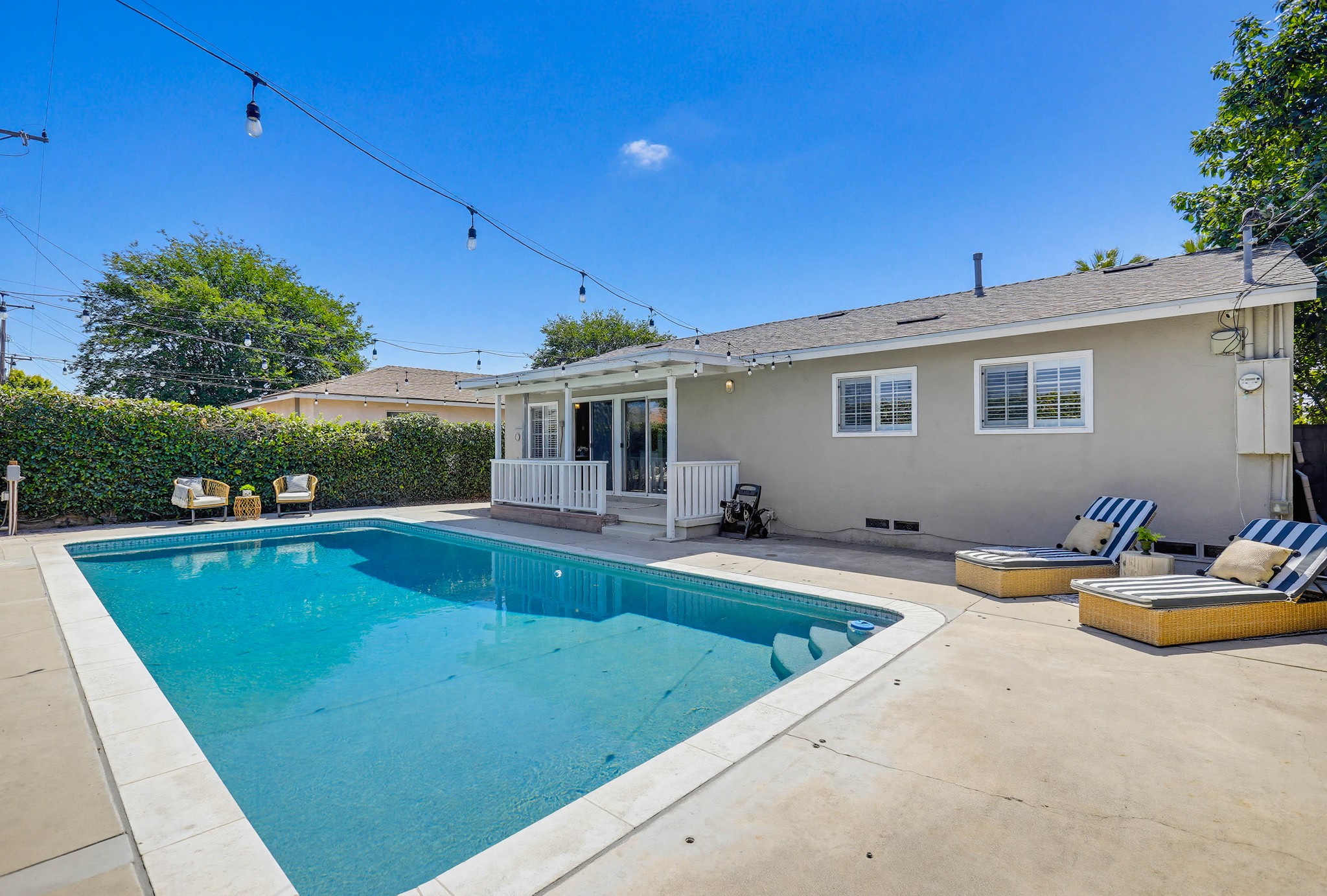 Virtual tour photo 78 of 82 for 1312 N Devonshire Rd