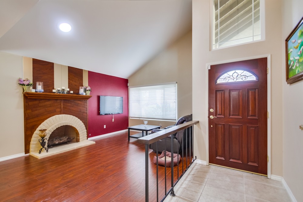 Virtual tour photo 8 of 50 for 13139 Sundance Ave