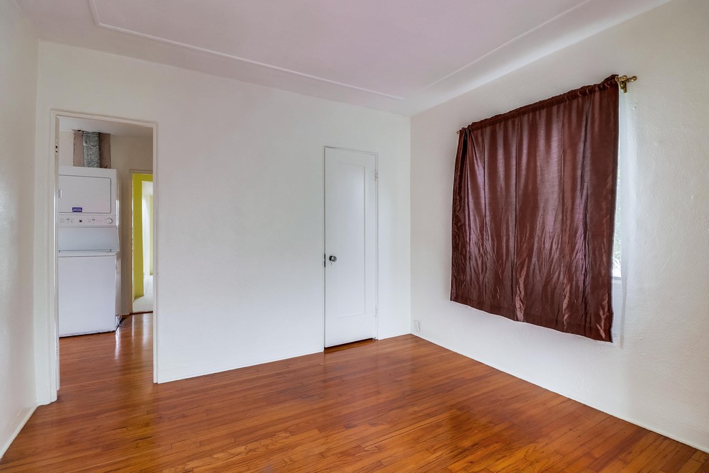 Virtual tour photo 13 of 35 for 1314 Pacific Beach Dr