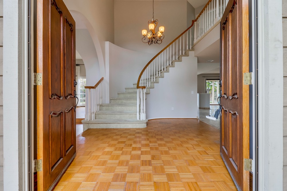 Virtual tour photo 9 of 79 for 13142 Windbreak Rd