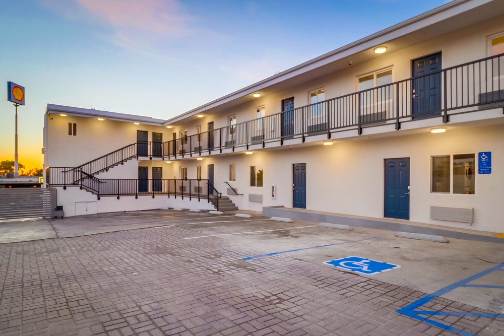 Virtual tour photo 3 of 83 for 1315 Morena Blvd