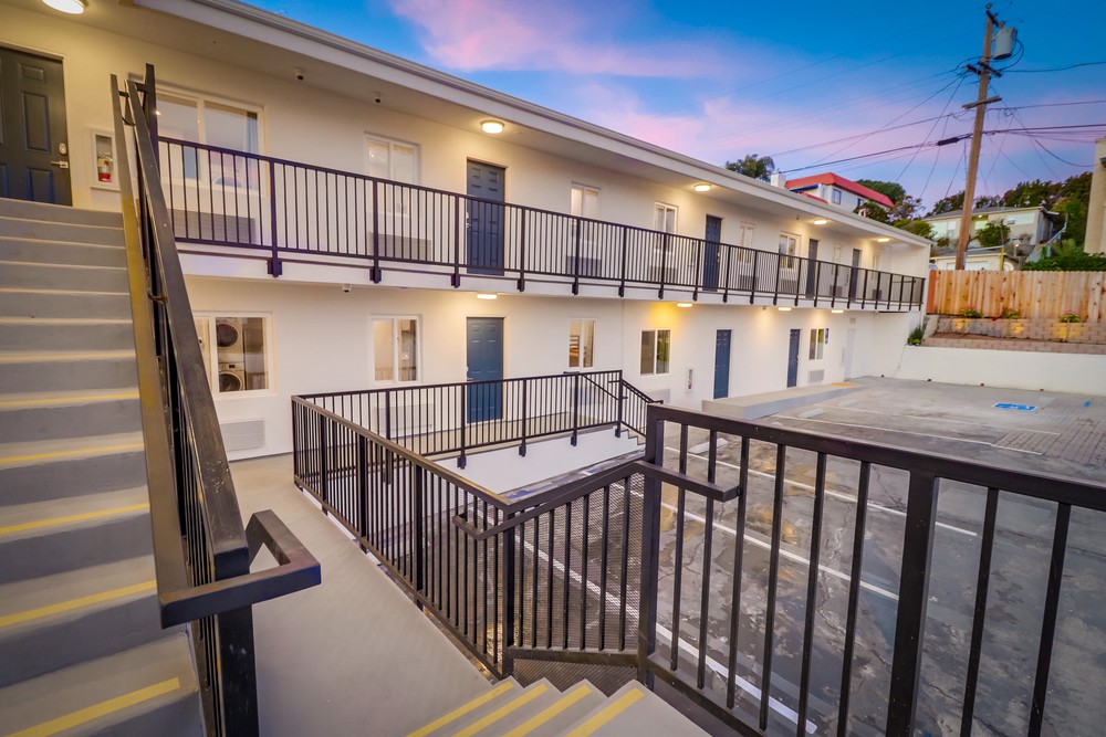Virtual tour photo 6 of 83 for 1315 Morena Blvd