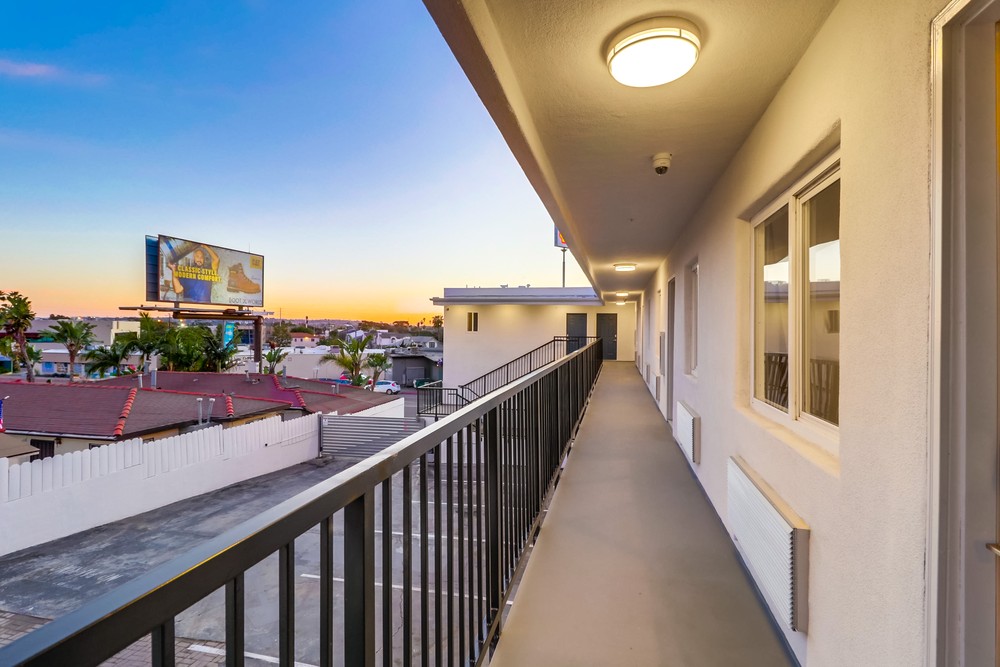 Virtual tour photo 7 of 83 for 1315 Morena Blvd