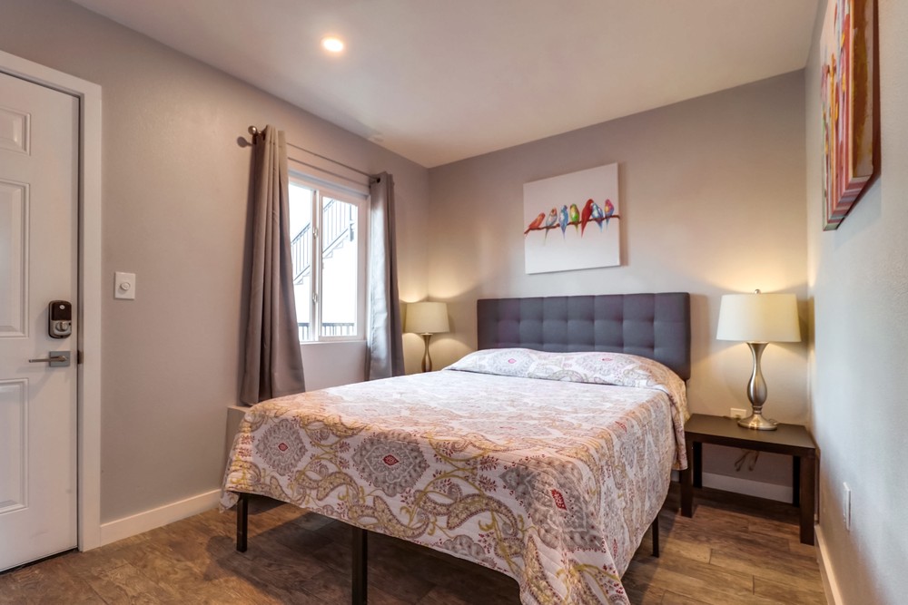Virtual tour photo 12 of 83 for 1315 Morena Blvd