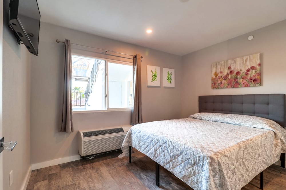 Virtual tour photo 20 of 83 for 1315 Morena Blvd