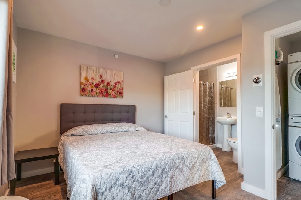Virtual tour photo 21 of 83 for 1315 Morena Blvd