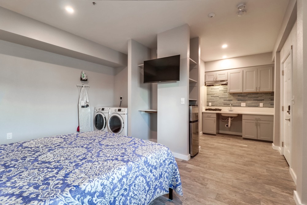 Virtual tour photo 31 of 83 for 1315 Morena Blvd