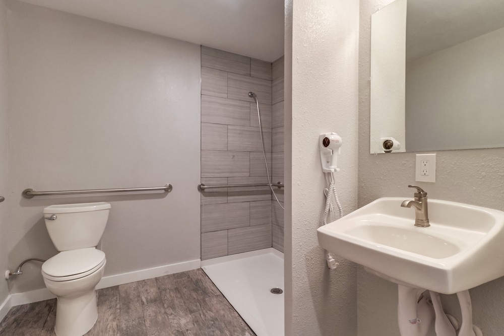 Virtual tour photo 33 of 83 for 1315 Morena Blvd