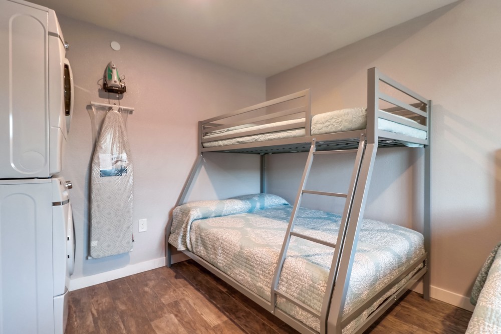 Virtual tour photo 38 of 83 for 1315 Morena Blvd