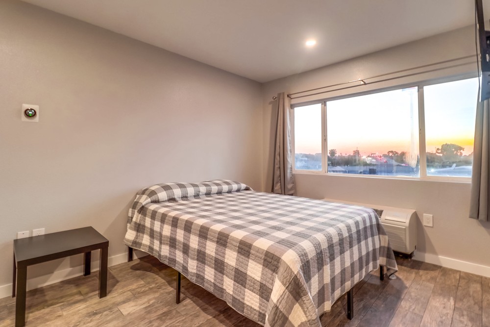 Virtual tour photo 43 of 83 for 1315 Morena Blvd
