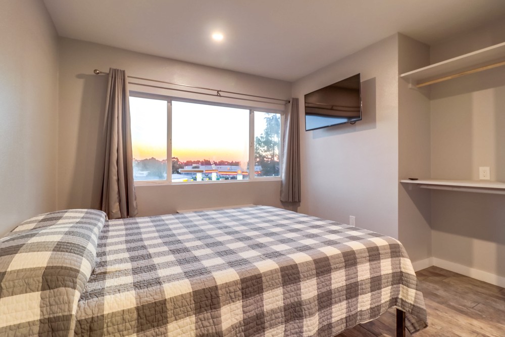 Virtual tour photo 44 of 83 for 1315 Morena Blvd
