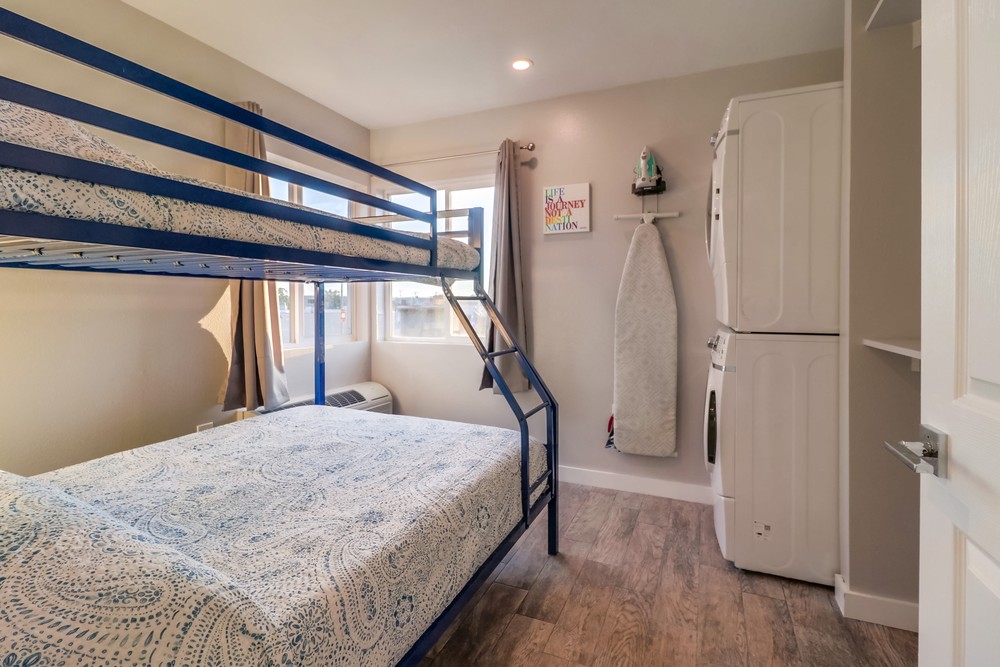 Virtual tour photo 51 of 83 for 1315 Morena Blvd