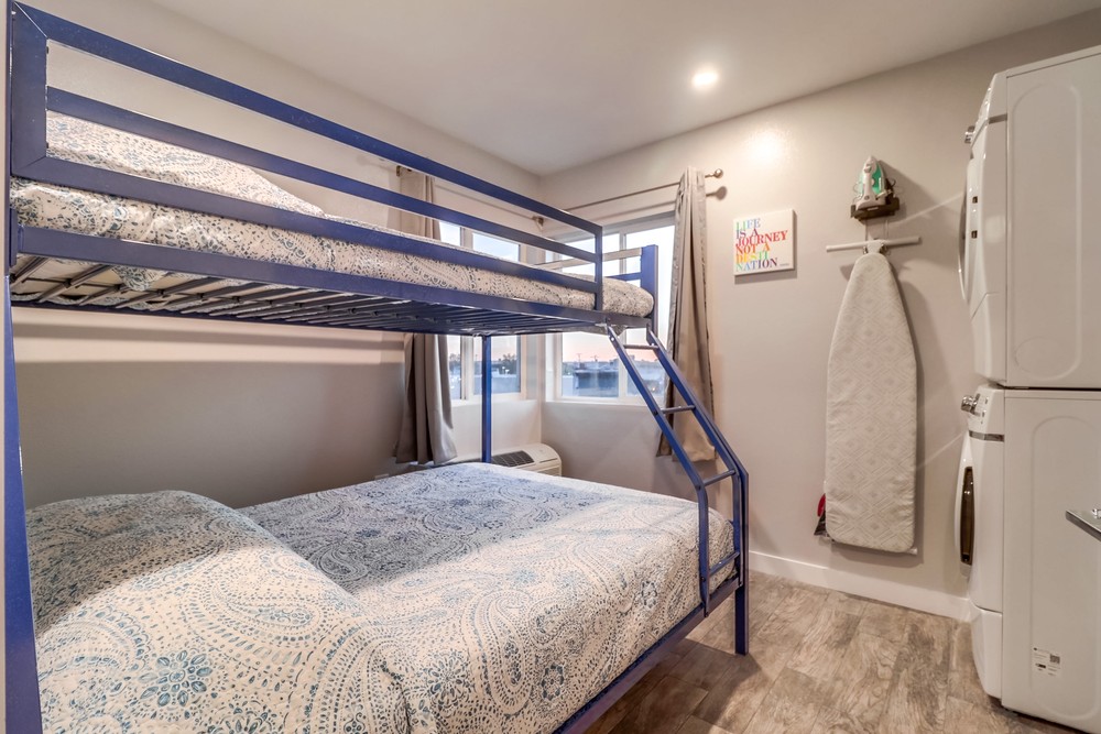 Virtual tour photo 52 of 83 for 1315 Morena Blvd