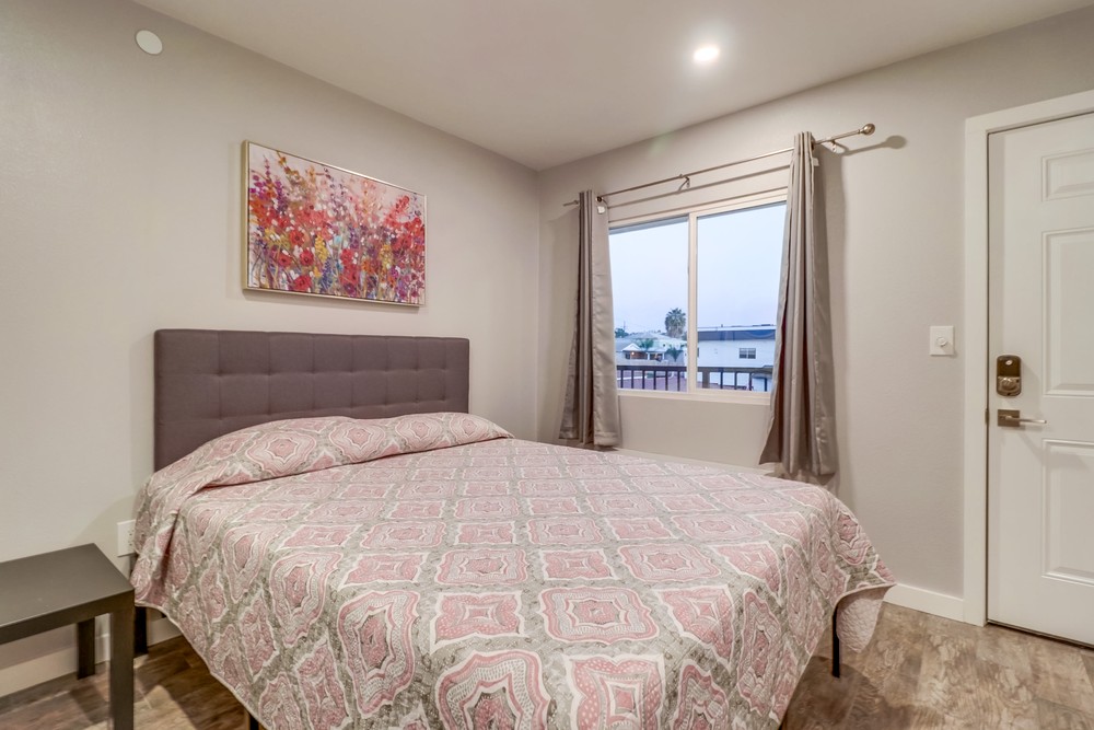 Virtual tour photo 60 of 83 for 1315 Morena Blvd