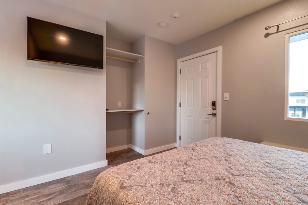 Virtual tour photo 68 of 83 for 1315 Morena Blvd
