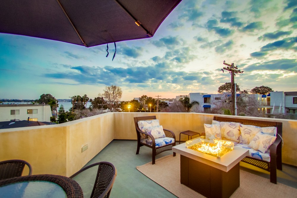 Virtual tour photo 22 of 168 for 1315 Pacific Beach Dr