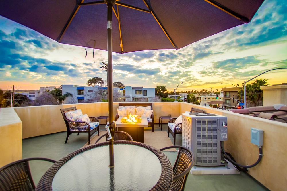 Virtual tour photo 25 of 168 for 1315 Pacific Beach Dr