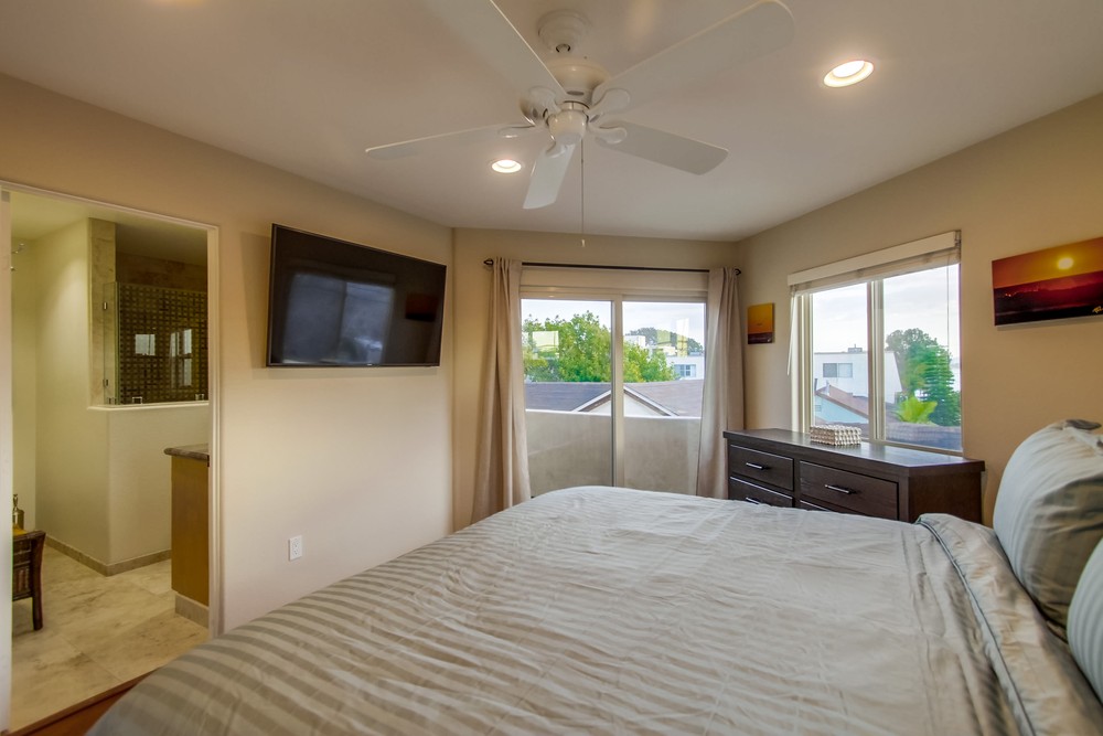 Virtual tour photo 51 of 168 for 1315 Pacific Beach Dr