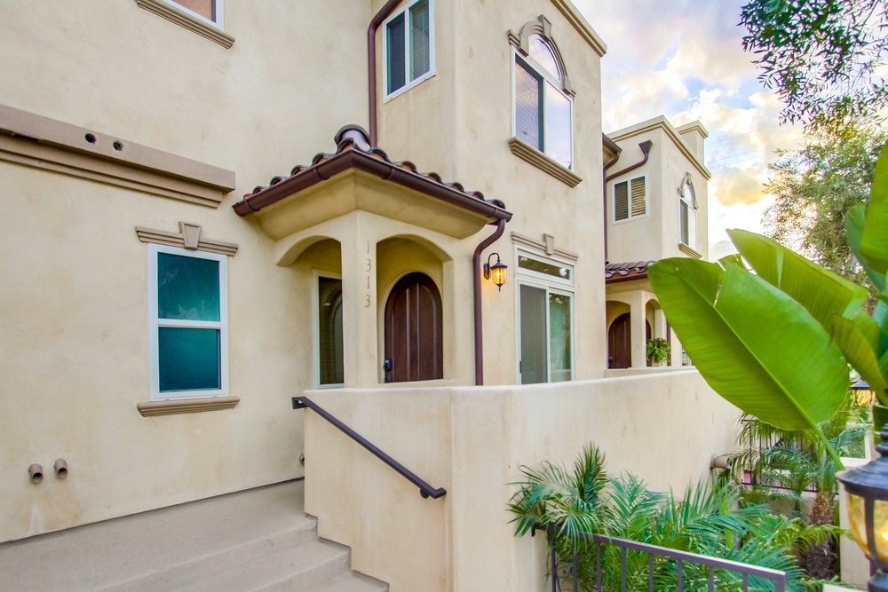 Virtual tour photo 67 of 168 for 1315 Pacific Beach Dr