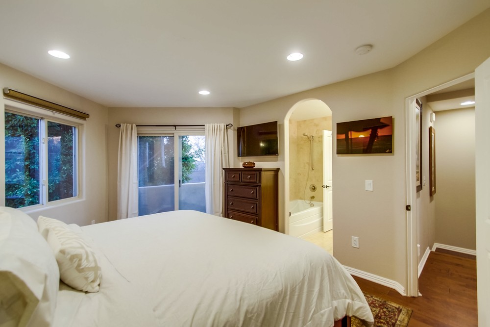 Virtual tour photo 118 of 168 for 1315 Pacific Beach Dr