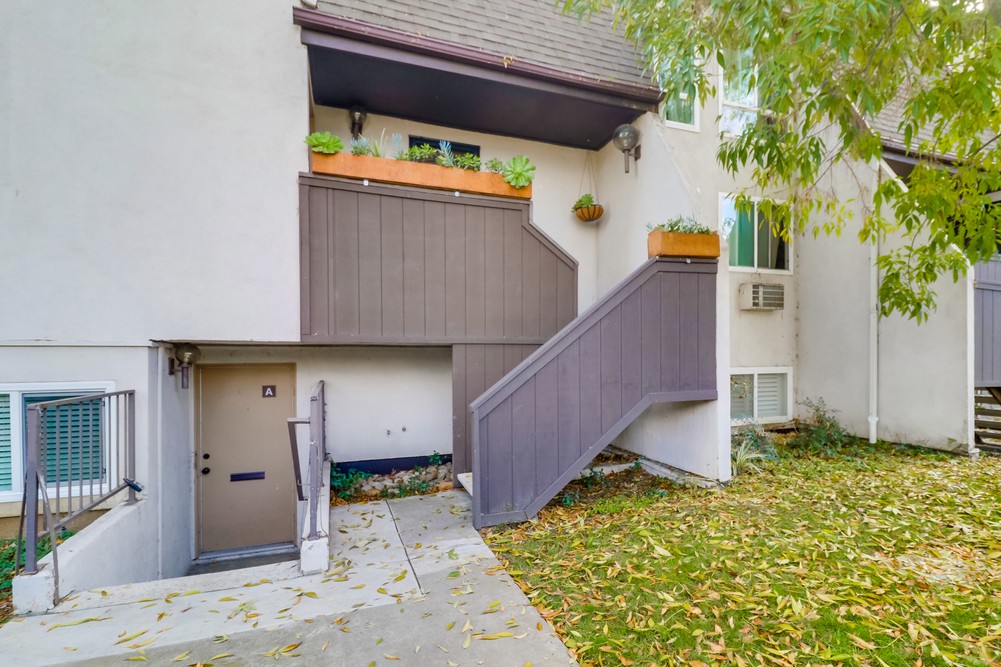 Virtual tour photo 3 of 94 for 1317 Caminito Gabaldon UNIT K