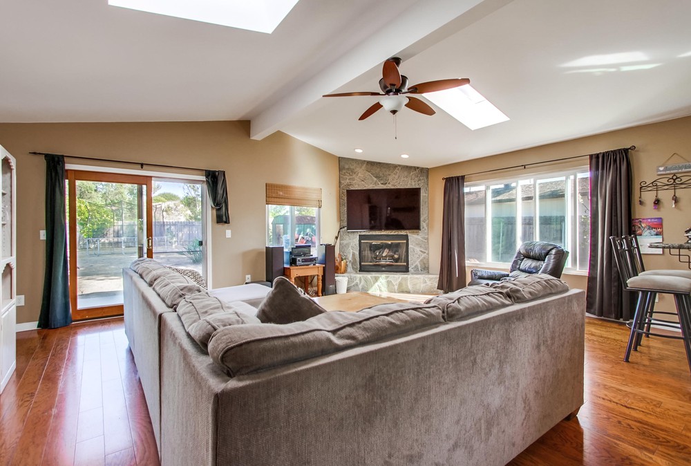 Virtual tour photo 9 of 57 for 13170 Via Del Valedor