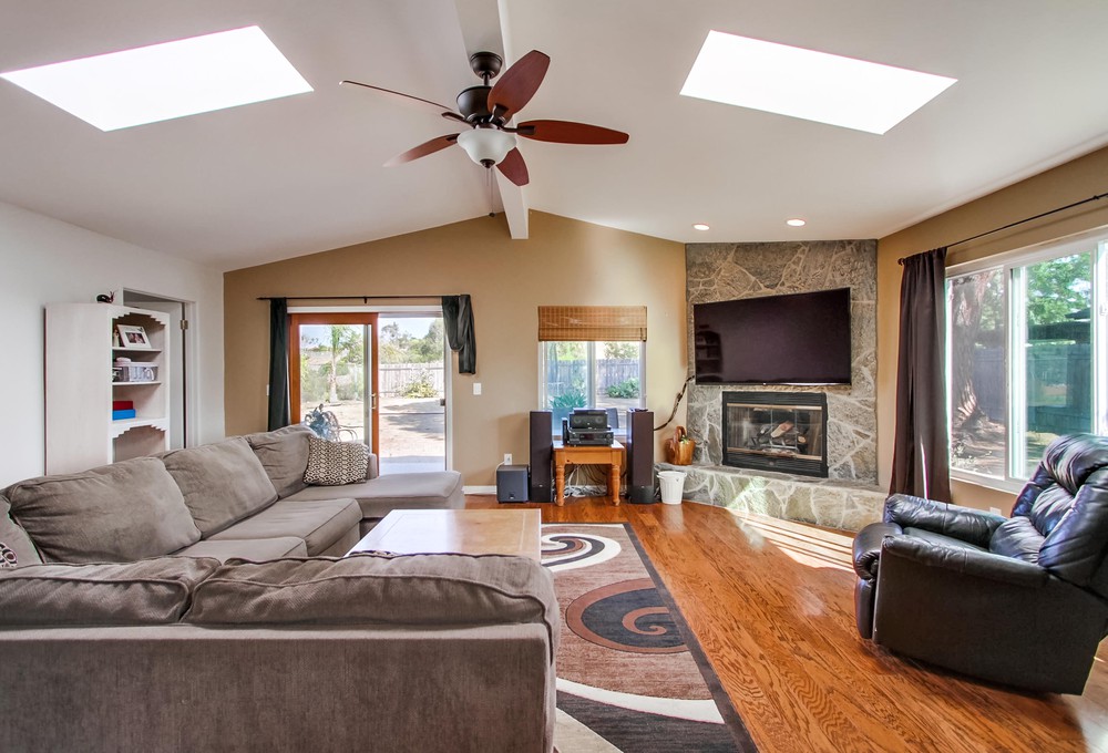 Virtual tour photo 11 of 57 for 13170 Via Del Valedor