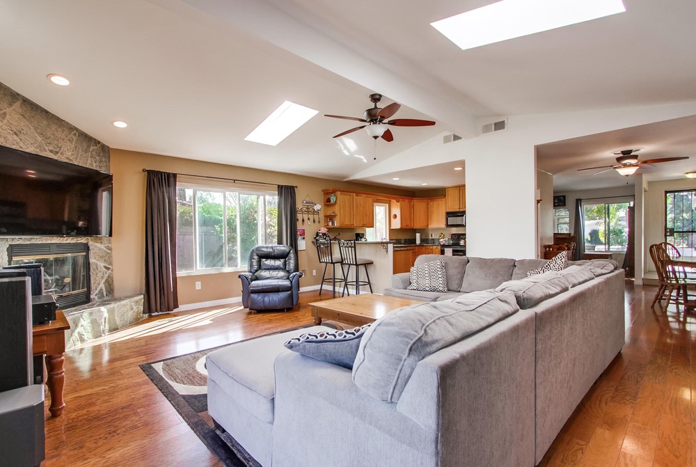 Virtual tour photo 13 of 57 for 13170 Via Del Valedor