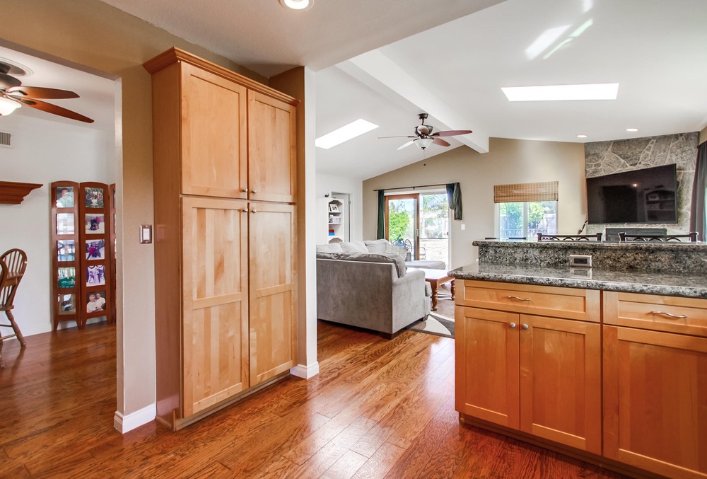 Virtual tour photo 23 of 57 for 13170 Via Del Valedor