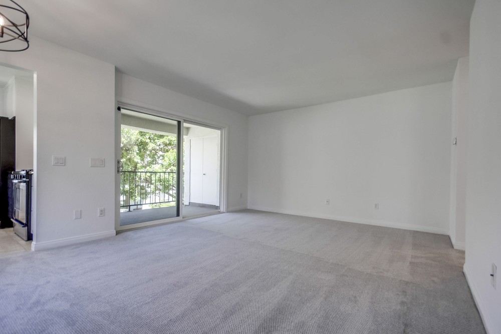 Virtual tour photo 6 of 36 for 13175 Wimberly Square UNIT 294