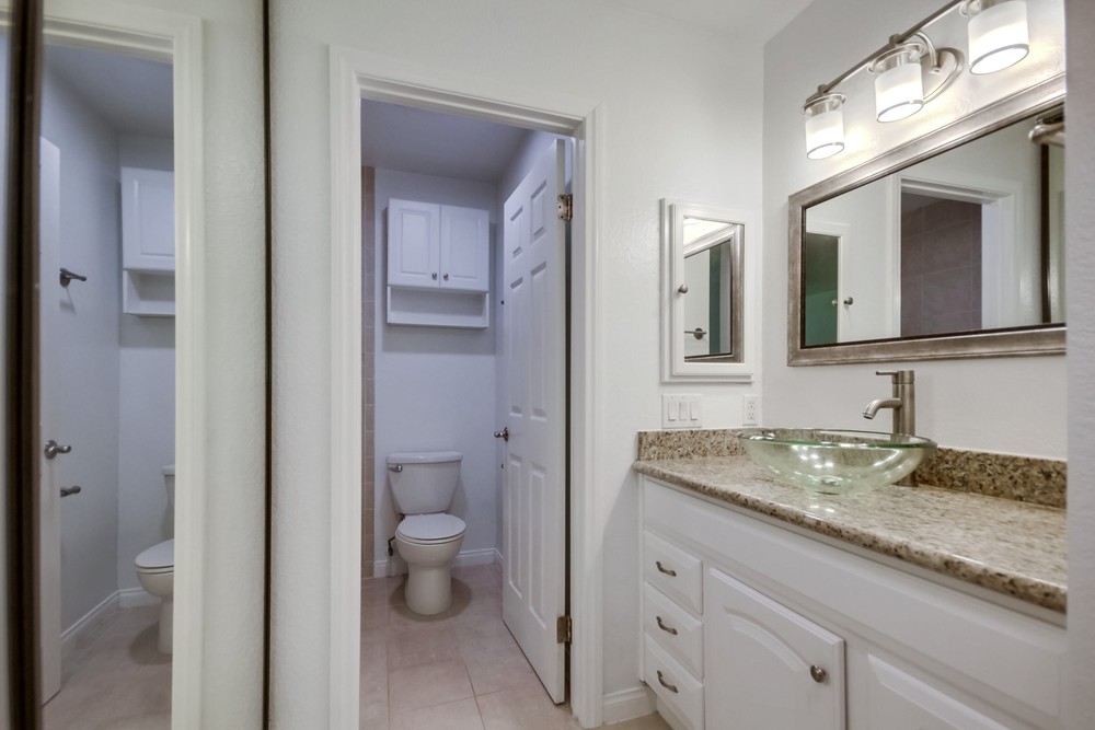 Virtual tour photo 31 of 36 for 13175 Wimberly Square UNIT 294