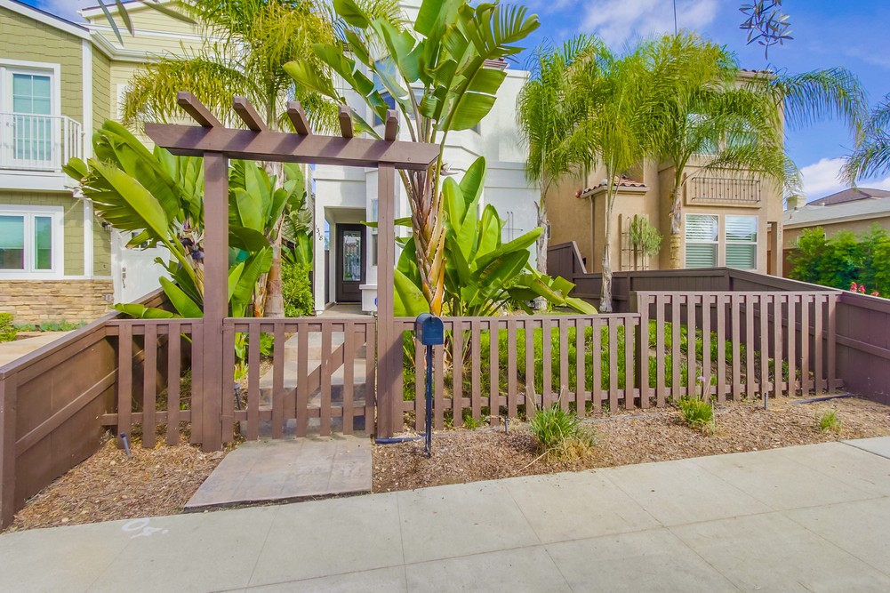 Virtual tour photo 1 of 57 for 1318 Oliver Ave