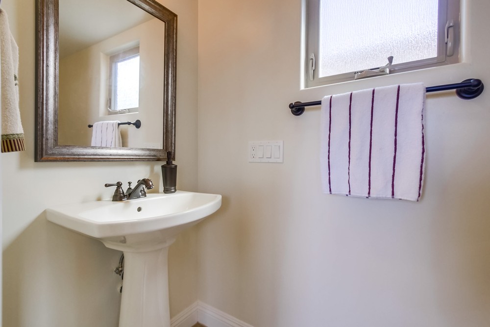Virtual tour photo 32 of 57 for 1318 Oliver Ave