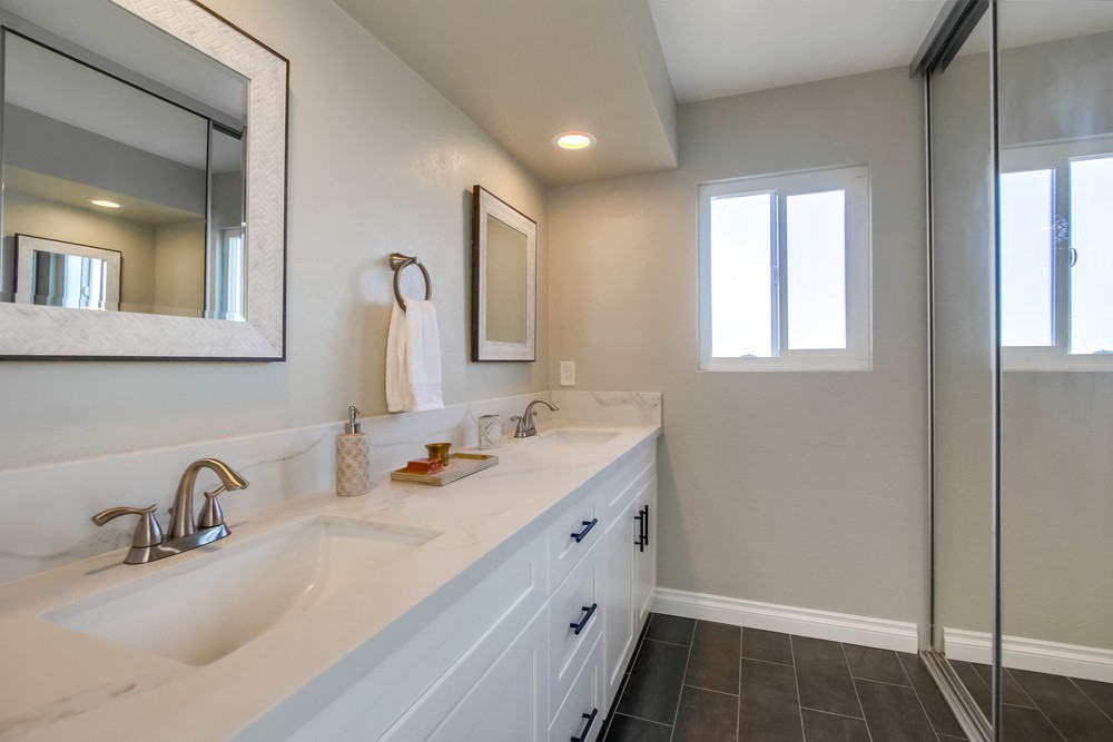 Virtual tour photo 30 of 55 for 13188 Dufresne Pl