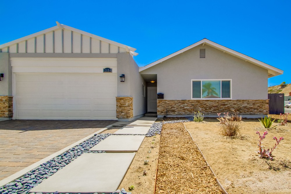 Virtual tour photo 3 of 45 for 13194 Avenida Grande