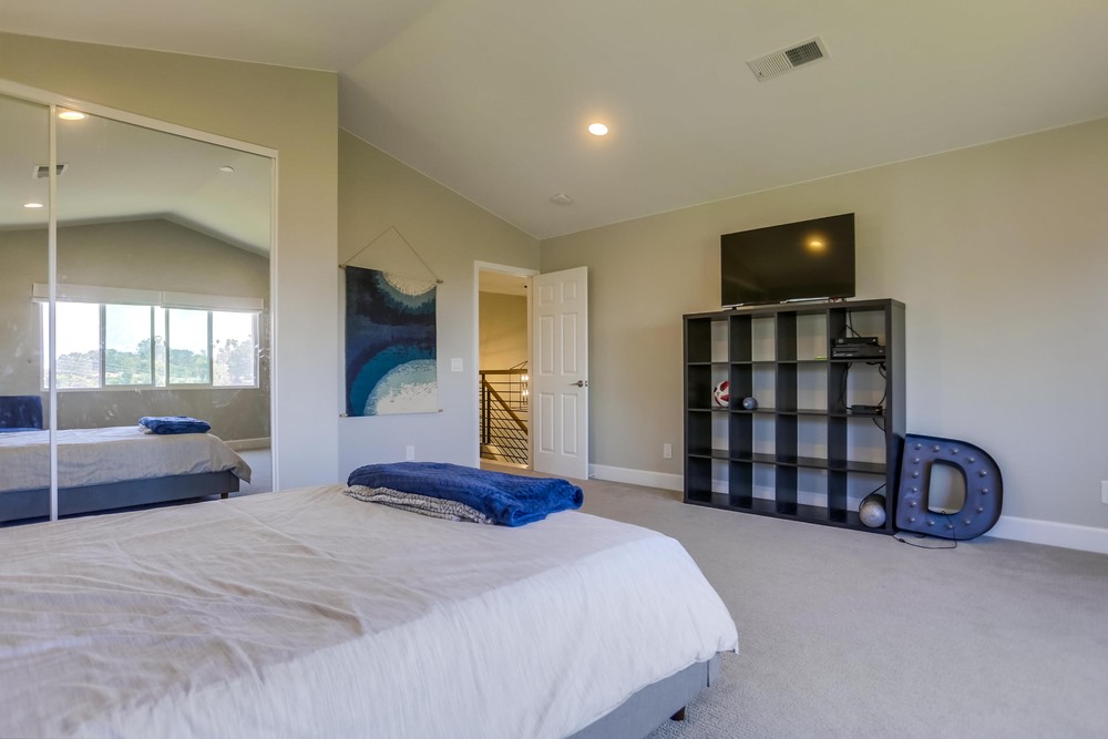 Virtual tour photo 17 of 29 for 13198 Windbreak Rd
