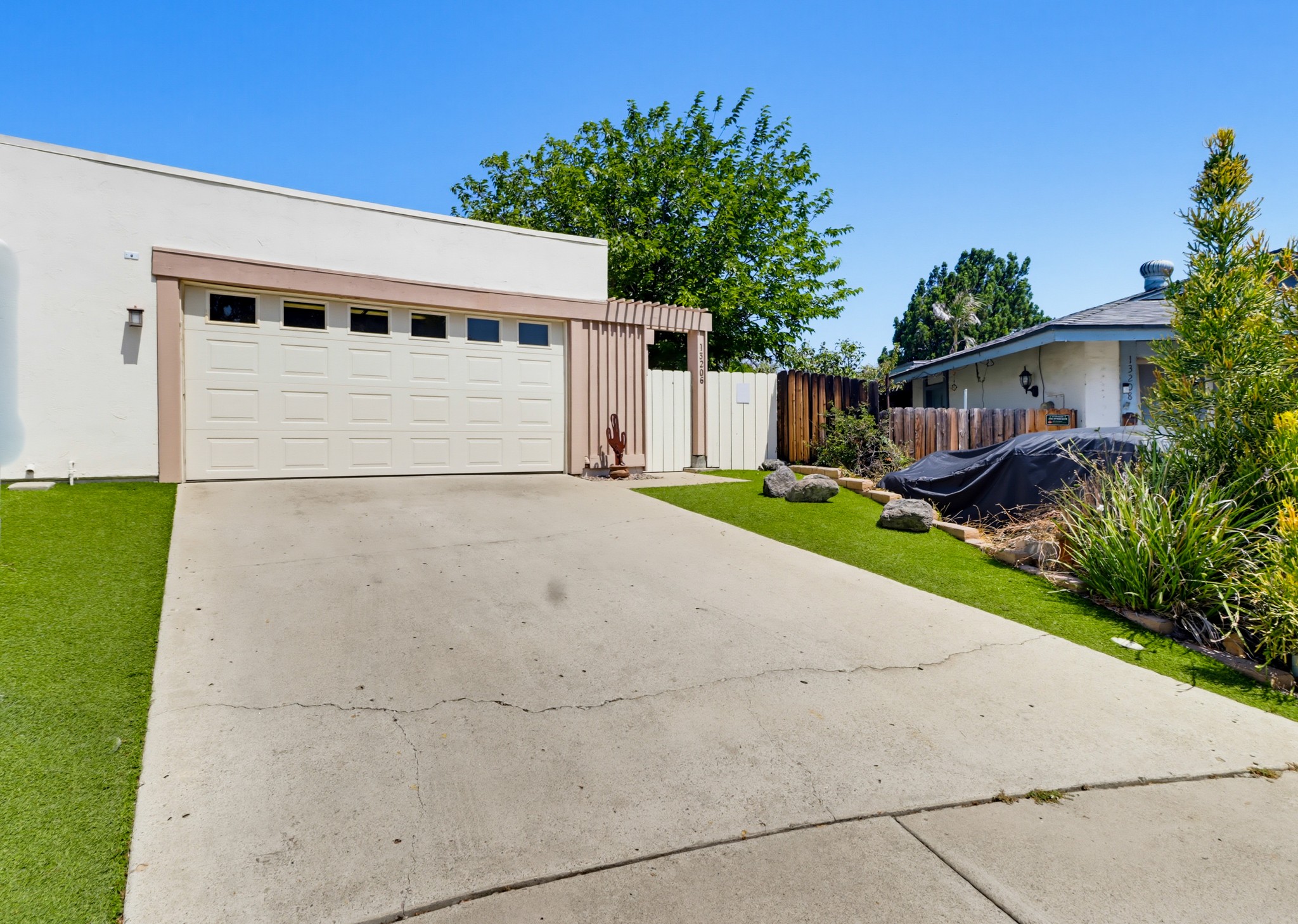 Virtual tour photo 3 of 44 for 13206 Saddle Ridge Rd