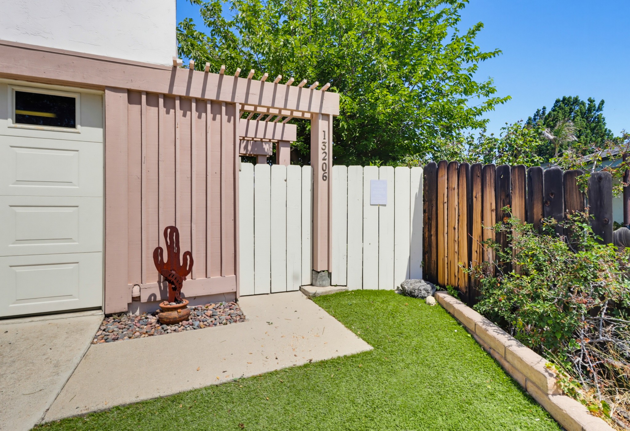 Virtual tour photo 5 of 44 for 13206 Saddle Ridge Rd