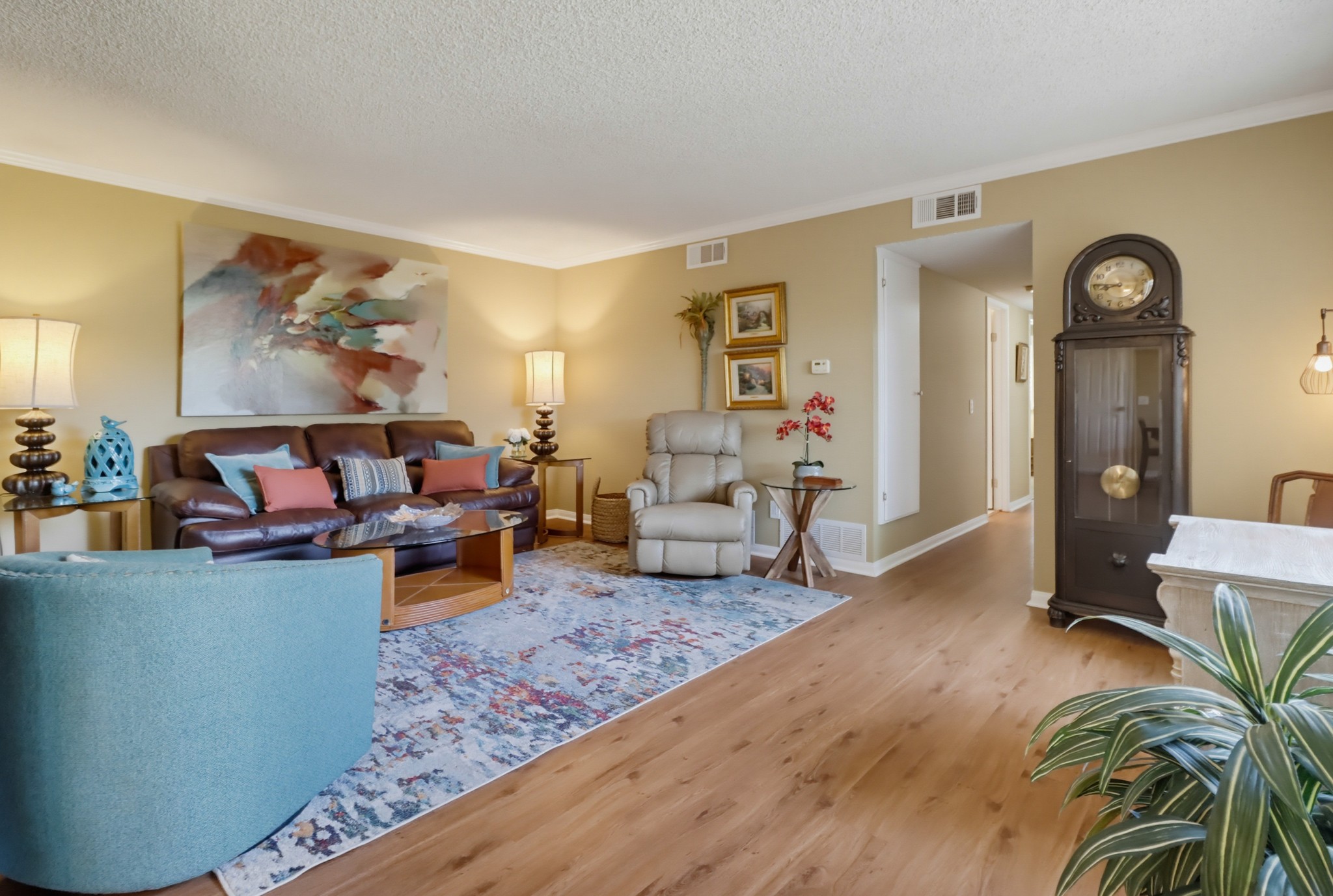 Virtual tour photo 7 of 44 for 13206 Saddle Ridge Rd
