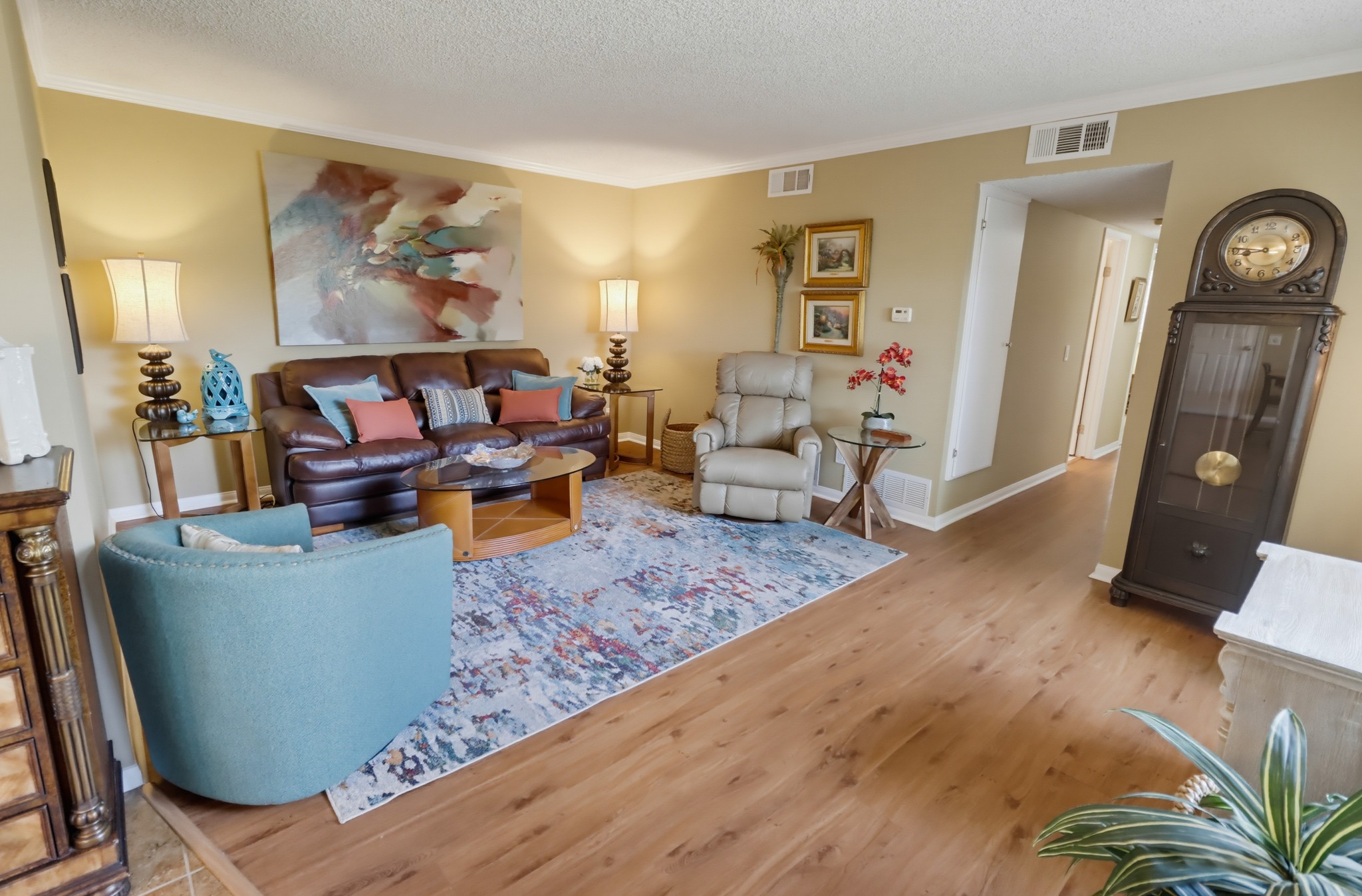 Virtual tour photo 8 of 44 for 13206 Saddle Ridge Rd