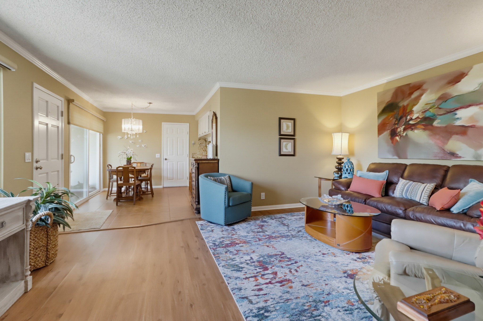 Virtual tour photo 9 of 44 for 13206 Saddle Ridge Rd