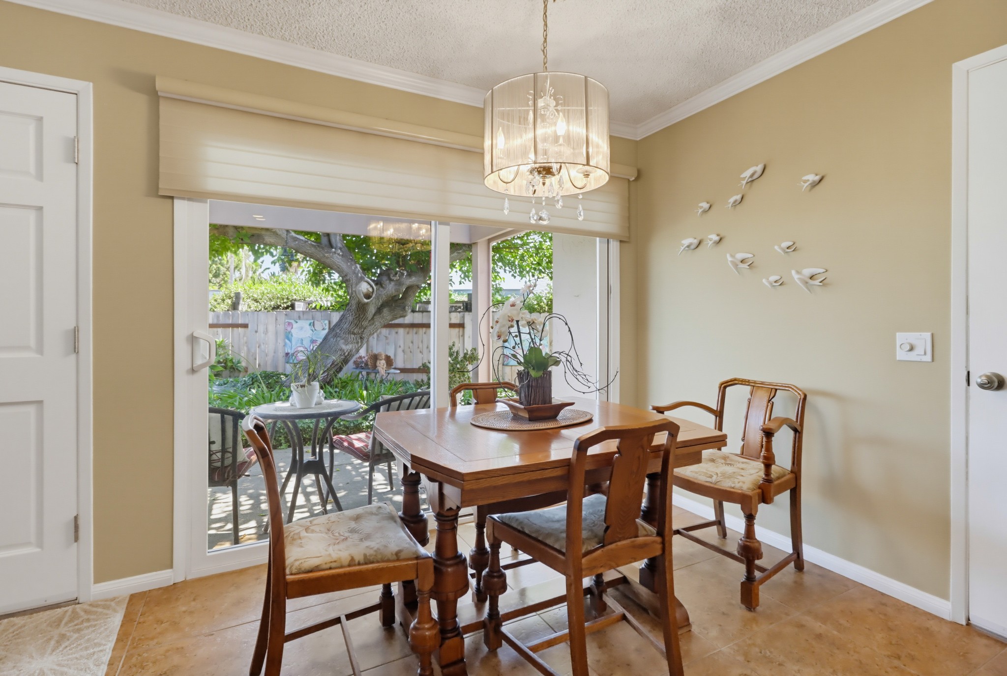 Virtual tour photo 11 of 44 for 13206 Saddle Ridge Rd