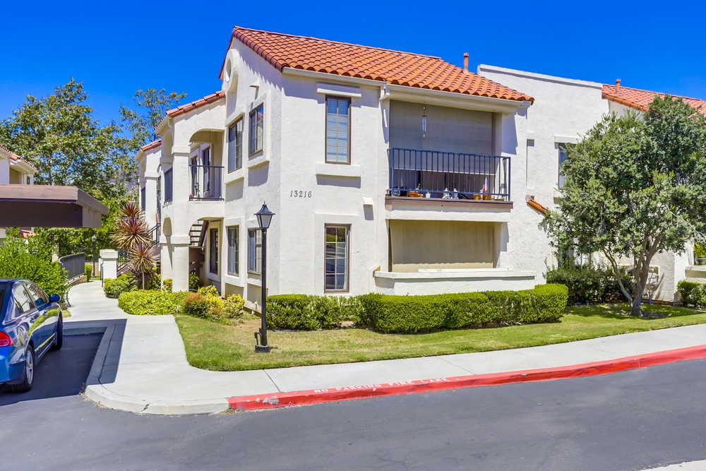 Virtual tour photo 3 of 35 for 13216 Wimberly Square UNIT 179