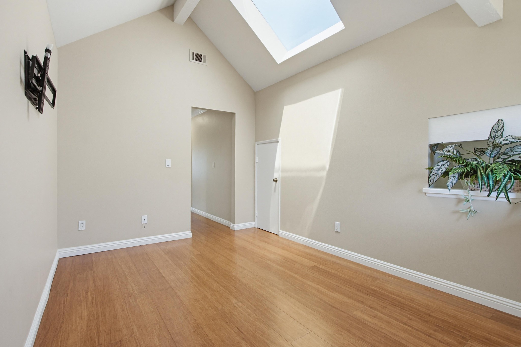 Virtual tour photo 21 of 49 for 13221 Westmark Way UNIT 27