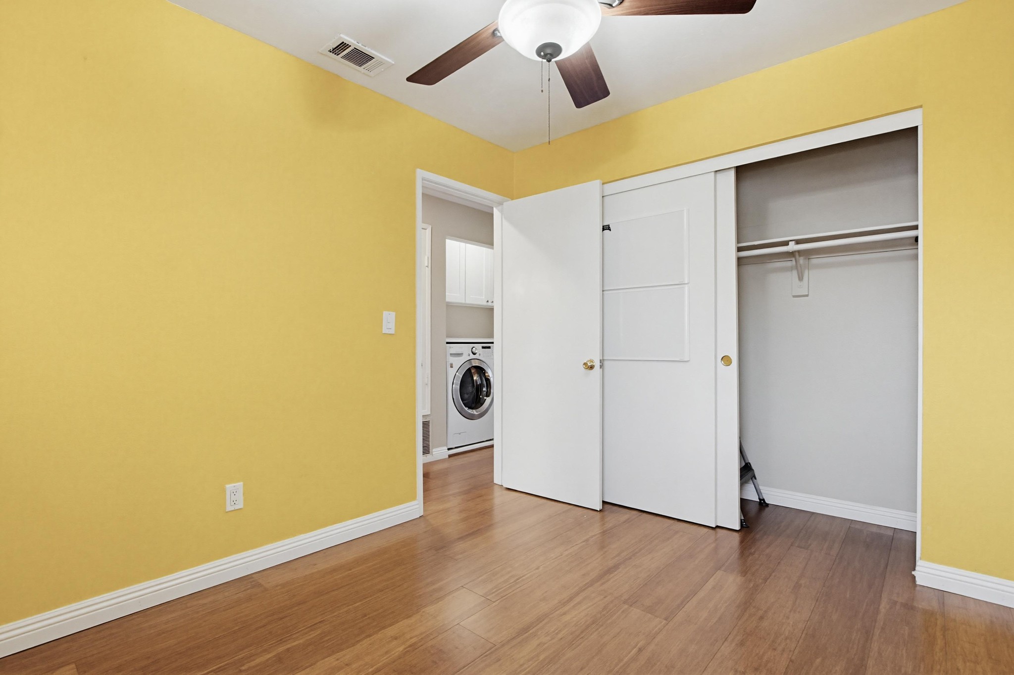 Virtual tour photo 32 of 49 for 13221 Westmark Way UNIT 27