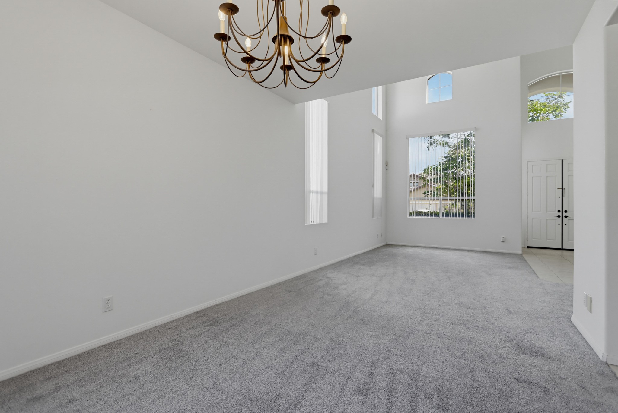 Virtual tour photo 12 of 58 for 1324 Silverado Dr