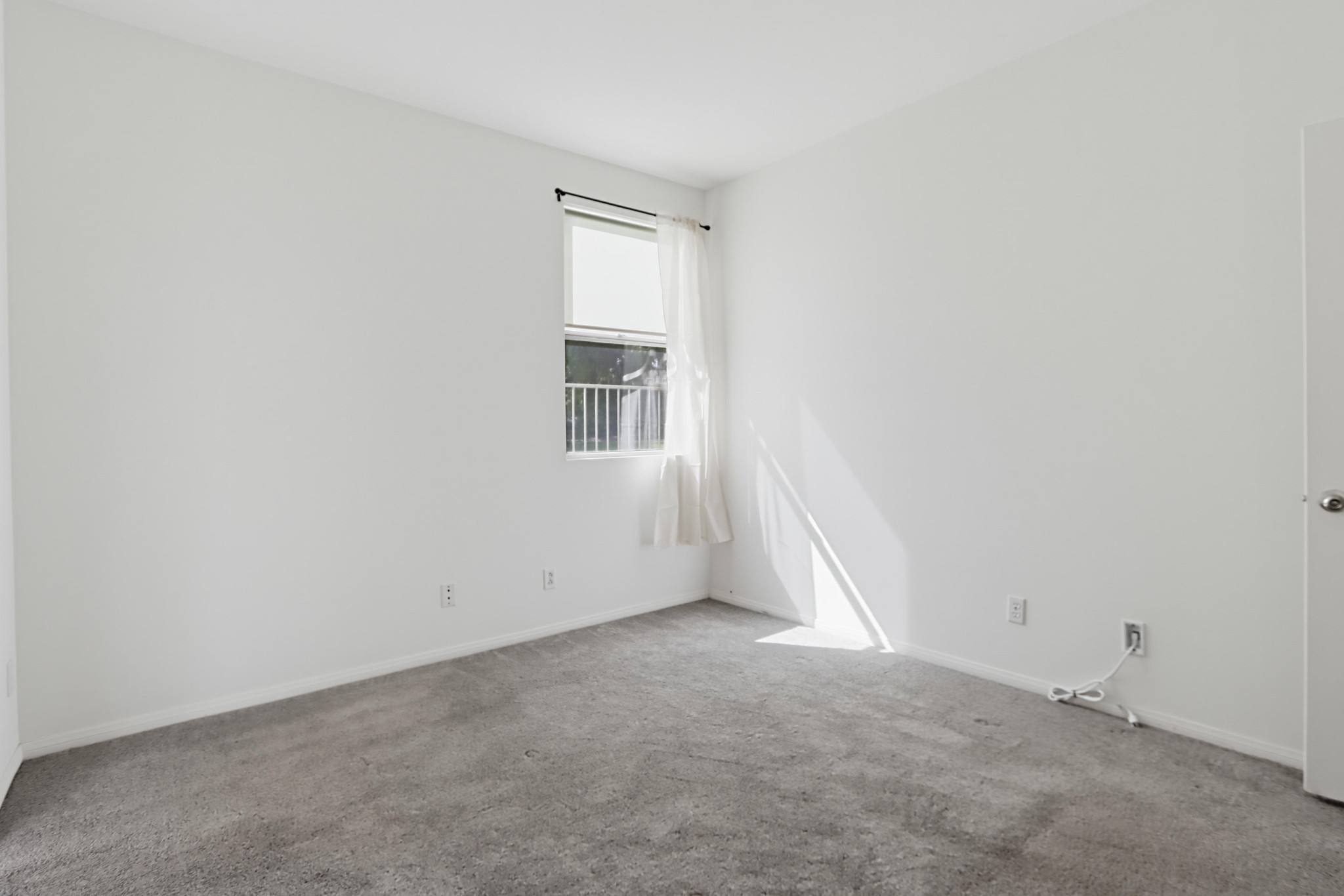 Virtual tour photo 21 of 58 for 1324 Silverado Dr