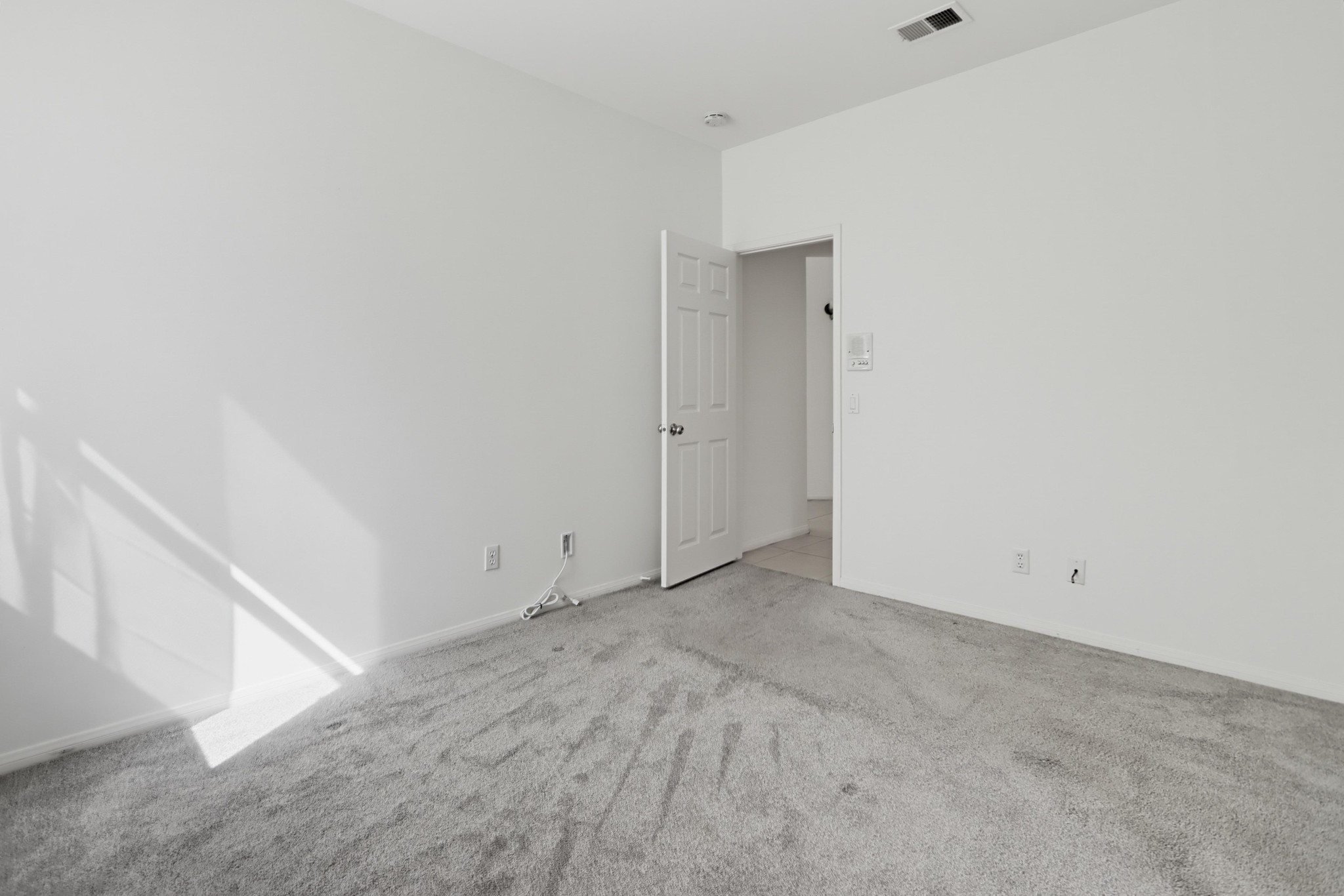 Virtual tour photo 22 of 58 for 1324 Silverado Dr