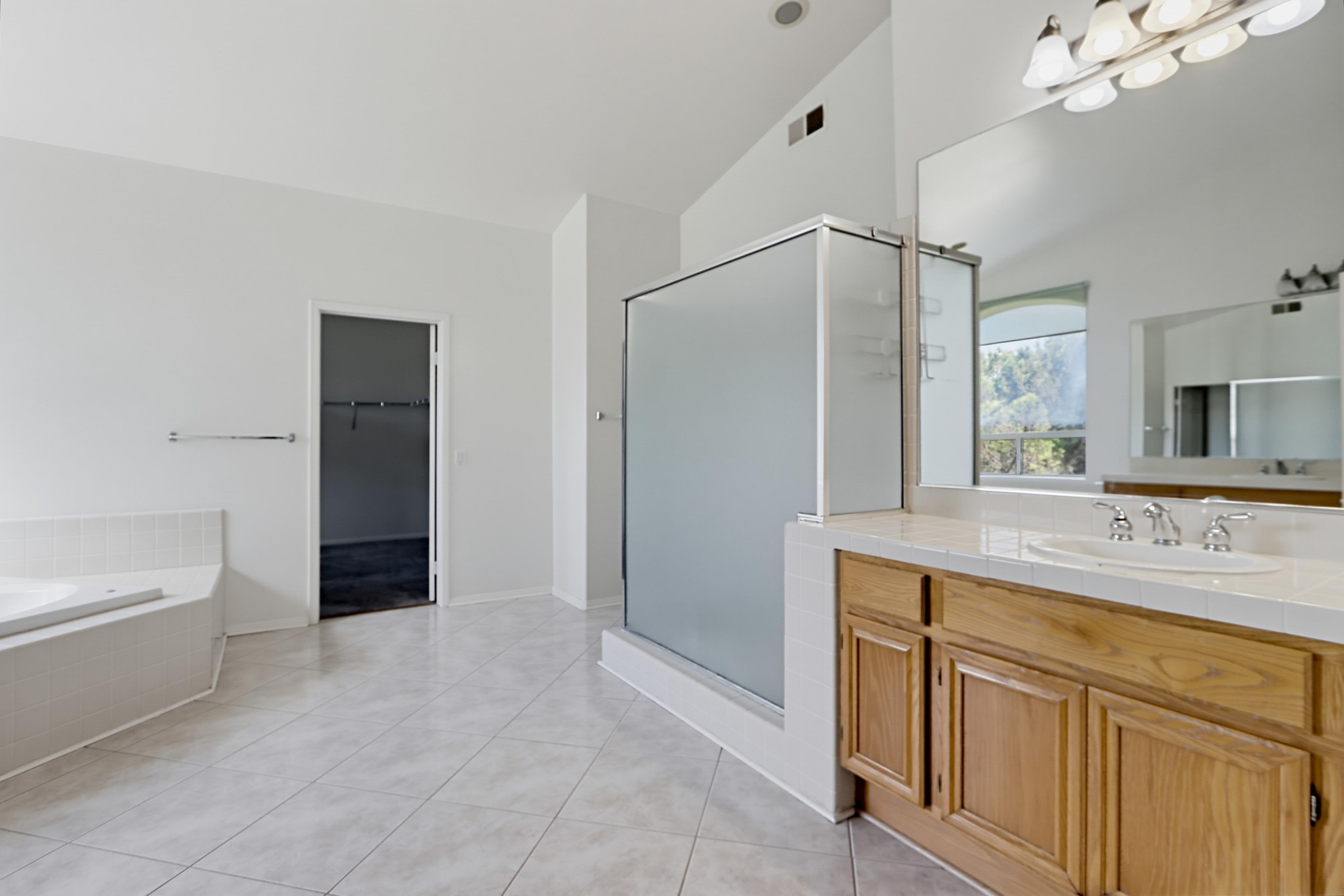Virtual tour photo 32 of 58 for 1324 Silverado Dr