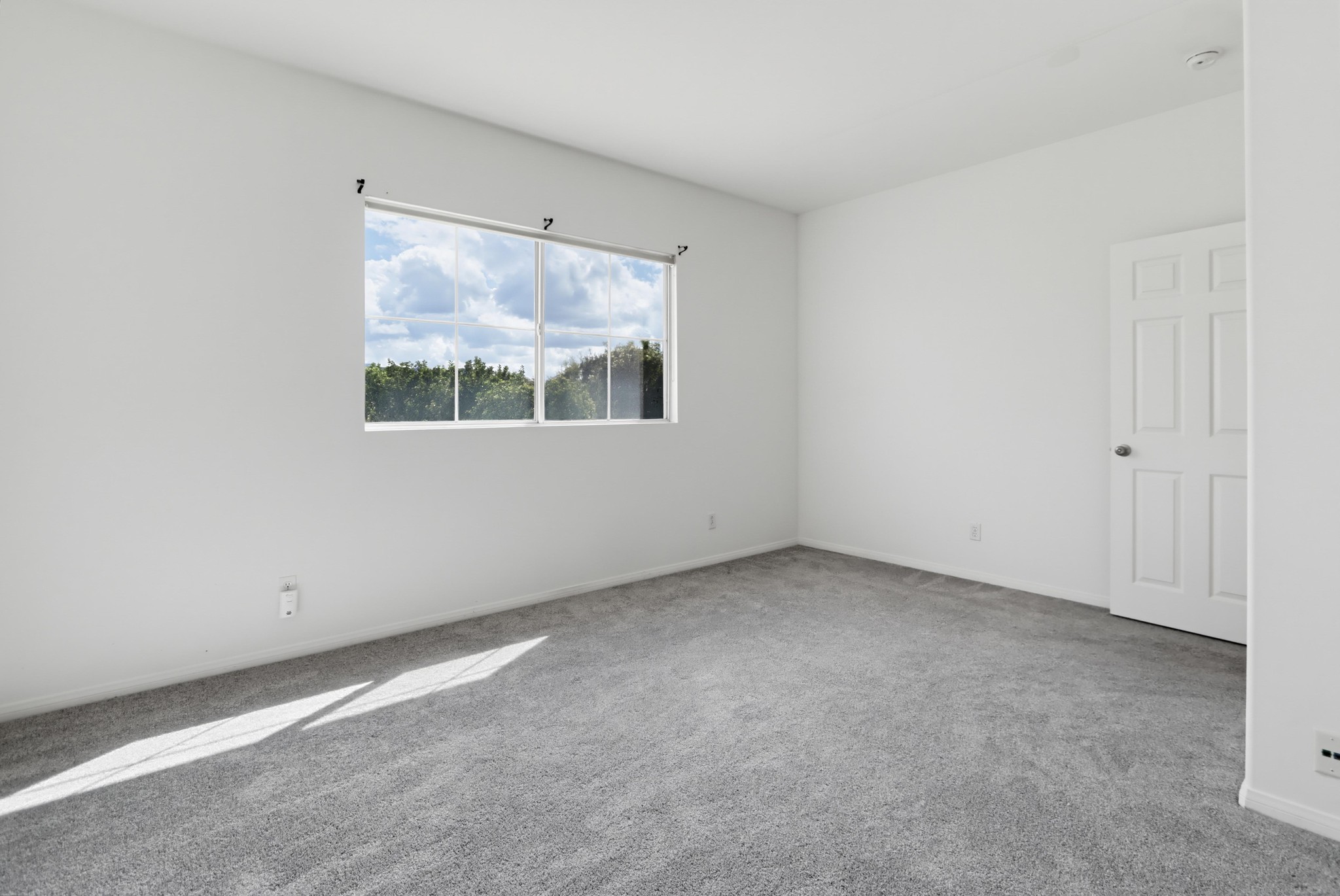 Virtual tour photo 44 of 58 for 1324 Silverado Dr